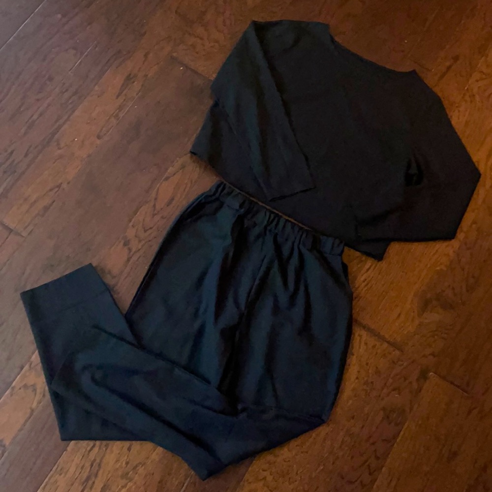 Top and bottom set